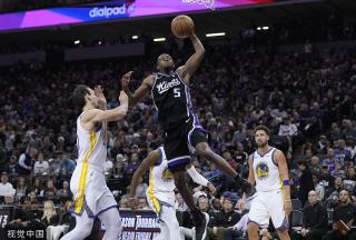 凯恩在门前 凯恩在门前